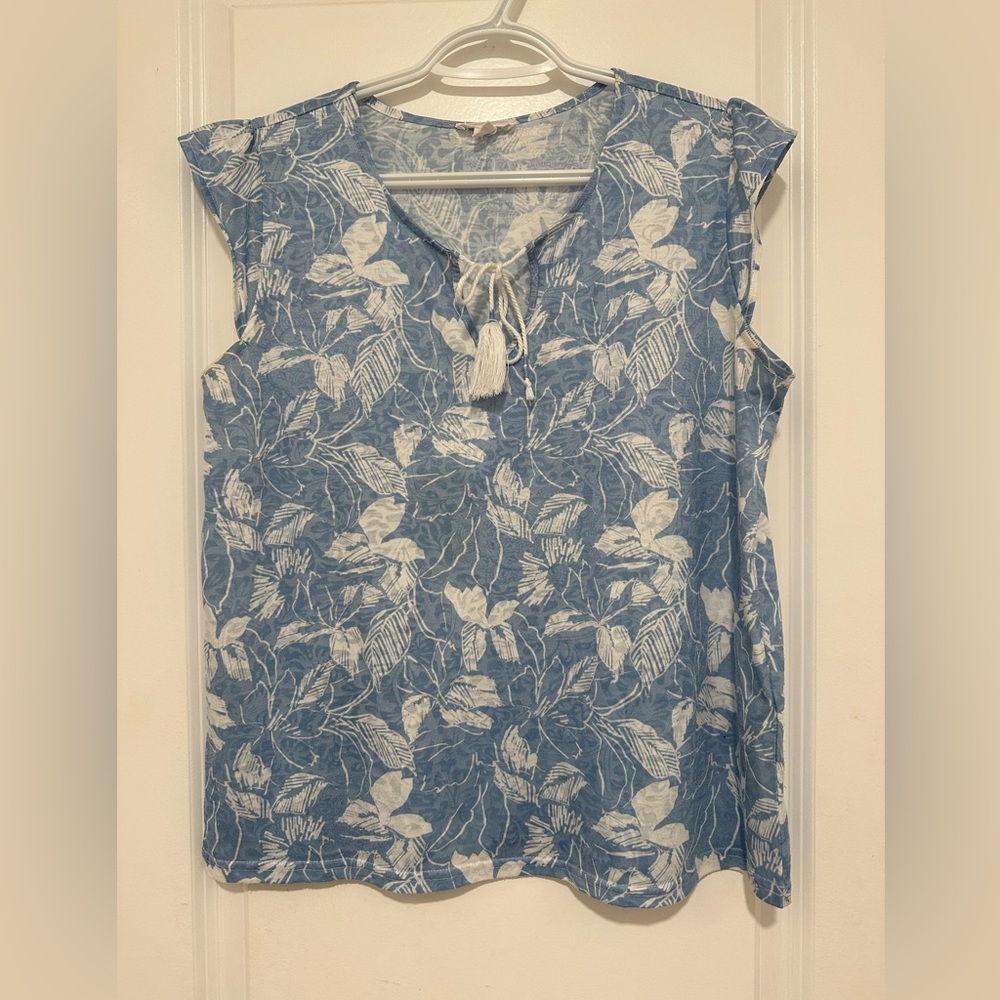 Tribal Jeans | Floral Blue and White Women's Top Ruffle Sleeve